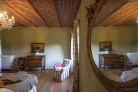 Villa with infinity pool, Spa,private garden, patio, barbecue,Monviso Unesco area.