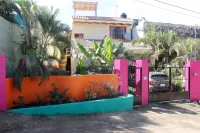 Casa Tortuga 2BR/1BA apt., private pool, patio&garden, parking.
