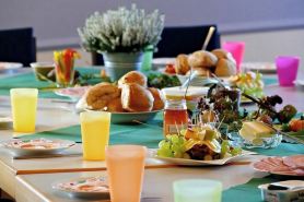 Ultra Close to Clifton Hill & Falls Walk to the Falls & Complimentary Breakfast