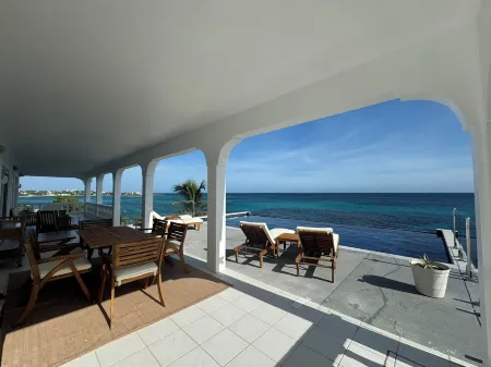 Caribbean Rhapsody Villa, Oceanfront Island Harbour Anguilla!!