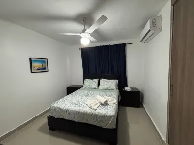 Con piscina y cama king Các khách sạn ở 