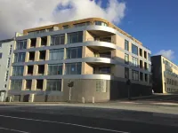 Apartment with Ocean View, Downtown Reykjavik Hotel a 