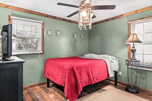 Gorgeous Cottage Near UGA - Close to Everything!