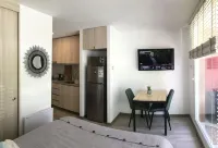 volcano and lake Hotel a 