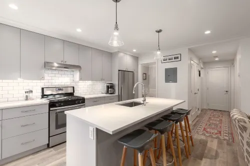 Private apartment in the quiet community of North Vancouver Lynn Valley Hotels in North Vancouver