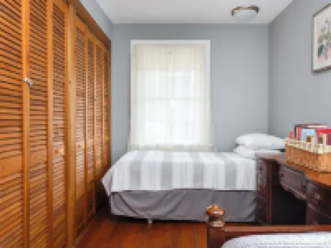 Spacious 4-bedroom vacation home steps to Keuka Lake Hotels in Jerusalem