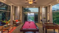 Luxury Villa, 4 King Beds, Ocean View, Private Pool Game Room Fully A/C