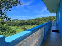 2 Bedroom Private Home with Gorgeous Views and Pool