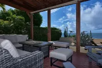 5 Star OceanFRONT Villa w/Pool, Secluded Beach, Ocean Access & Ocean Edge Palapa