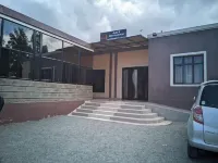 401 Restaurant & Accommodation Hotels in 