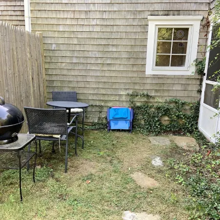 Cozy efficiency apartment/heated pool