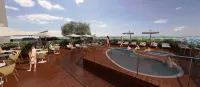 Hotel Baia - Uima-altaat