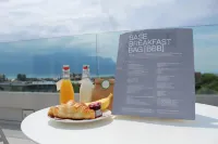 Base Nyon Hotels in Nyon