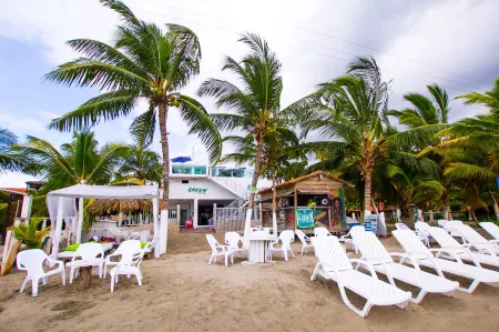 Green Coveñas by Bernalo Hotels Отели в г. Толу