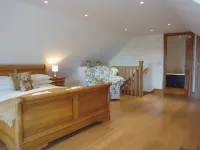 Hiscox Cottage Hotels in Glebe House