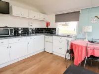 Chalet 95 Hotel di Tirymynach
