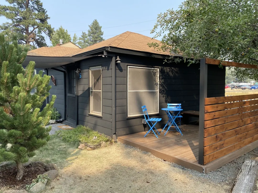 The Stranger Lodge - Pet Friendly - Sisters, OR