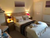 Hogwarts Bed and Continental Breakfast - Homestays