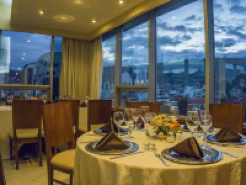 Hotel Emperador Hoteles en Ambato