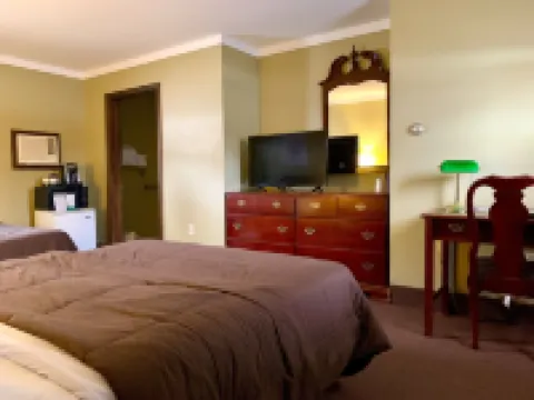 Fred's Inn Restaurant & Lodging Hotels in Chenango County