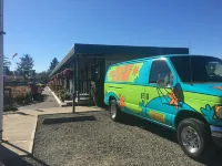 Mermaid Inn Hotels near Cranberry Museum