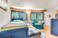 Near Lake Gaston: Unique Home w/ Deck & Fire Pit! - Wifi