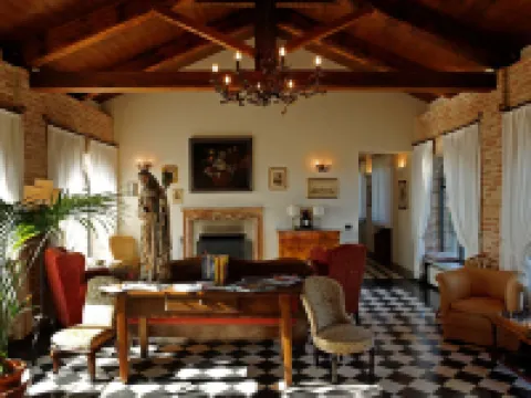 Locanda Del Pilone Hotels in Alba