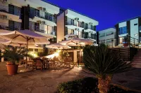 Seaside Garden Apartment with 2 Bedrooms for up to 5 Guests