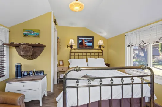 อันเดอร์ เดอะ อีฟส์ แอท ไซออน เนชั่นแนล พาร์ค