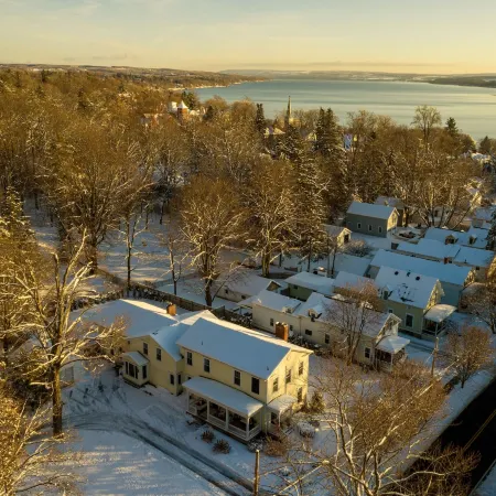 34 State "Historic Luxury Suites" Skaneateles