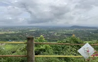 Camping Ground Bukit Tompak - Bed and Breakfasts