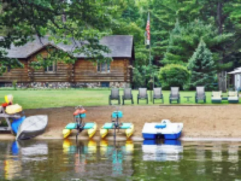 Pov Lake Resort & Glamping Campground Hotels in Phelps