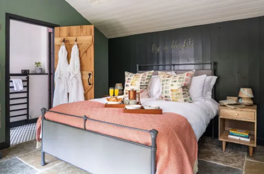 ปิกสตี้ แอนด์ สปา การ์เดน ที่ เทรกูส โอลด์ มิลล์