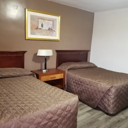 Richard Lake Motel