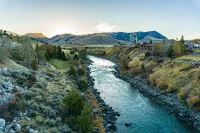 Absaroka Lodge Hotels in Gardiner
