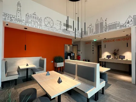 Fox Hotel the Hague Scheveningen Отели в г. Схевенинген