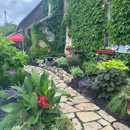 The Stagecoach Inn Bed & Breakfast and Five20 Social Stop