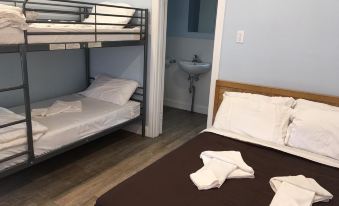Riverside Park Motel and Campground