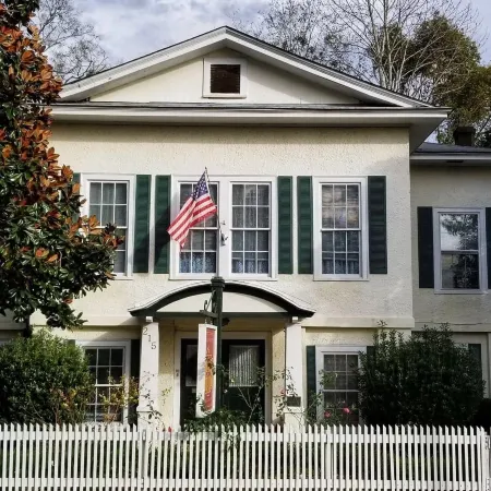 Millhouse Inn