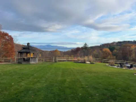 Gunstock Inn & Suites Hotels in Gilford