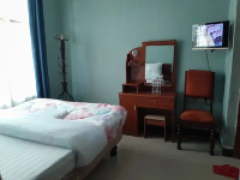 Highland Breeze Avacado Hotel