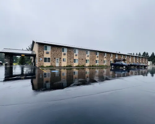 North Star Hotel Pictured Rocks Hotels in Munising Township