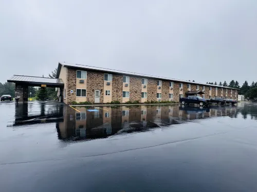 North Star Hotel Pictured Rocks Hotels in Munising Township