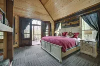 Hot Tub and Fire Pit Broken Bow Retreat!