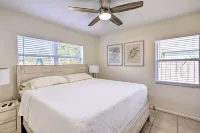 Cute and Cozy Florida Duplex Walk to Beaches! - spa
