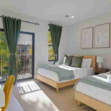 Huge & Cozy 3Br3BA Lux Penthouse+Roofdeck! Quick Path Access to NYC Manhattan Rooms