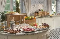 Relais & Châteaux Hotel Quadrille - Adults Only - breakfast