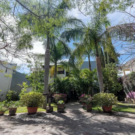 Exclusive Family House with Padel and Lake Chapala Access