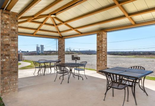 베스트 웨스턴 클럽하우스 인 & 스위트 썸네일