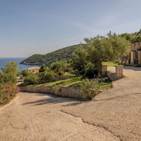 Villa Mare Studios Hotels in Elation